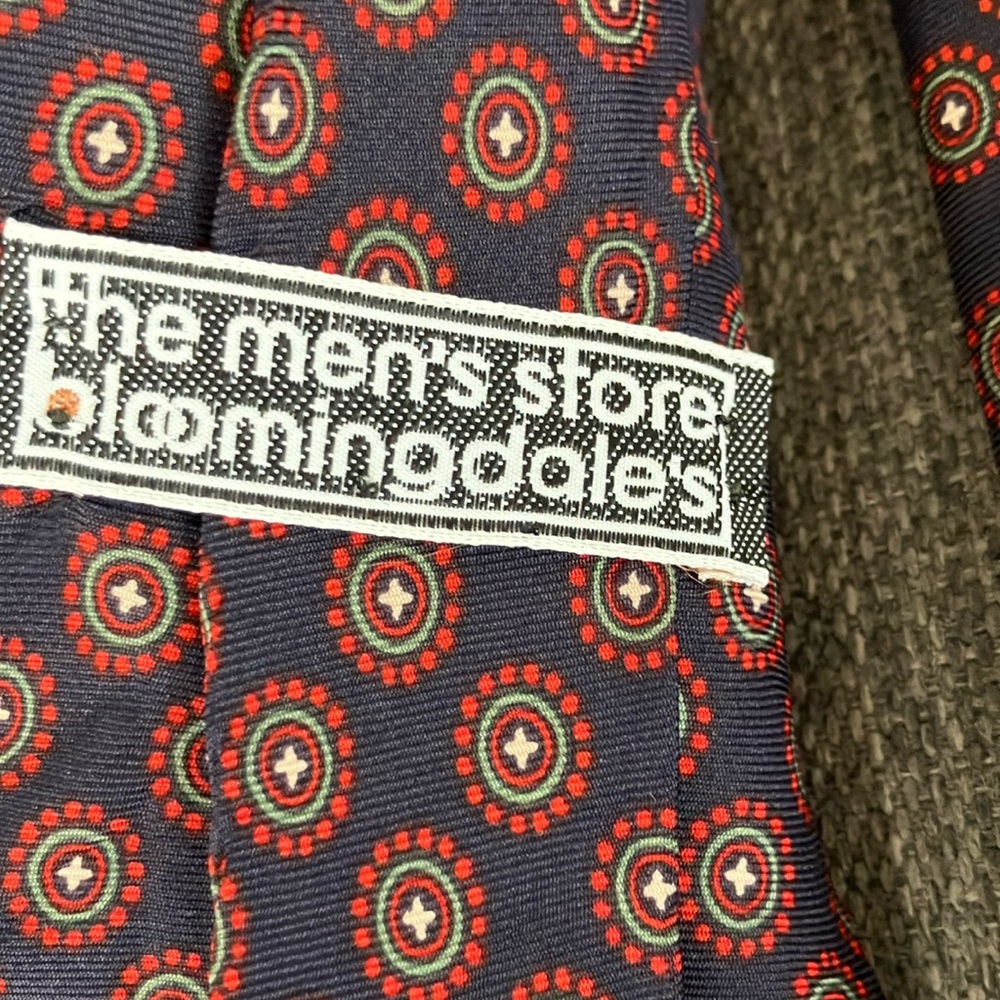 Vintage Bloomingdale’s silk tie Red Blue, Green Silk Tie